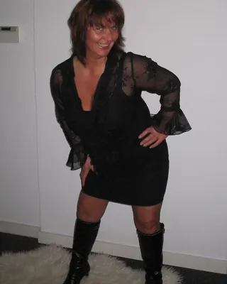 Francine, 58 ans, rencontre sexe à Villemoustaussou