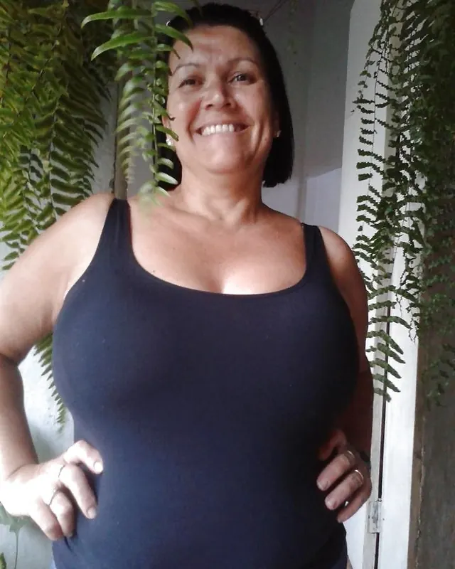 Mónica, 49 ans, rencontre sexe à Pérouges