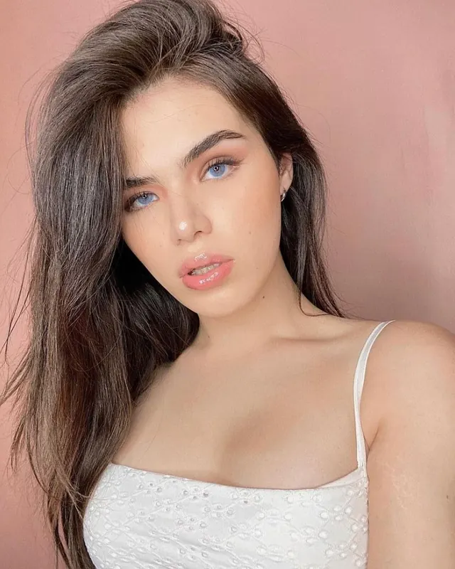Sixtine, 22 ans, rencontre sexe à Vallauris
